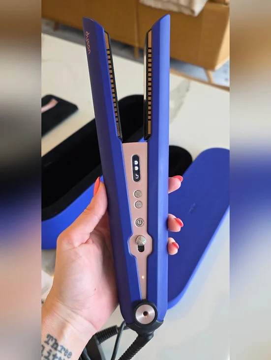 LIKE NEW Dyson Corrale Cordless Hair Straightener- Deep Blue with Rose Gold Trim - Picture 5 of 5